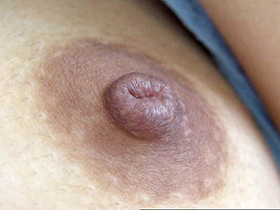 300人の乳首　4　サンプル画像07